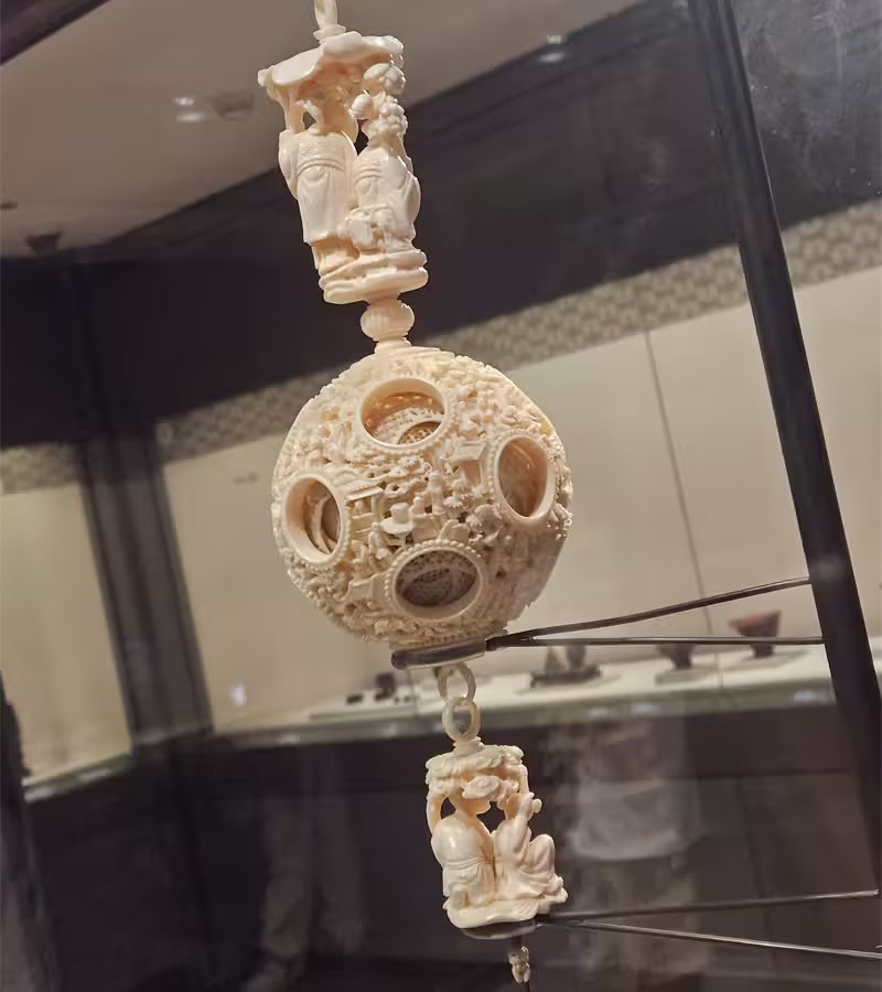 Ivoor snijwerk in het nationaal paleis museum